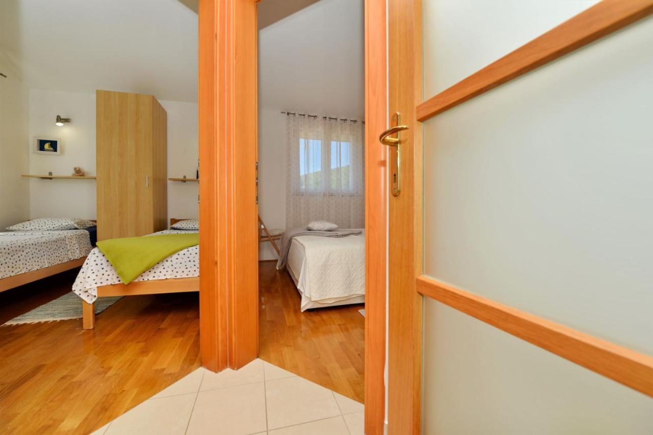 Apartmani Vila Karla, Dobropoljana, Otok Pasman Extérieur photo