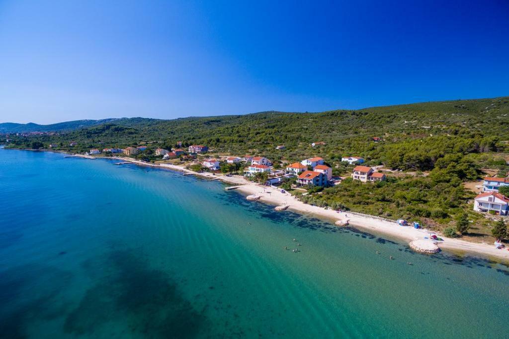 Apartmani Vila Karla, Dobropoljana, Otok Pasman Extérieur photo